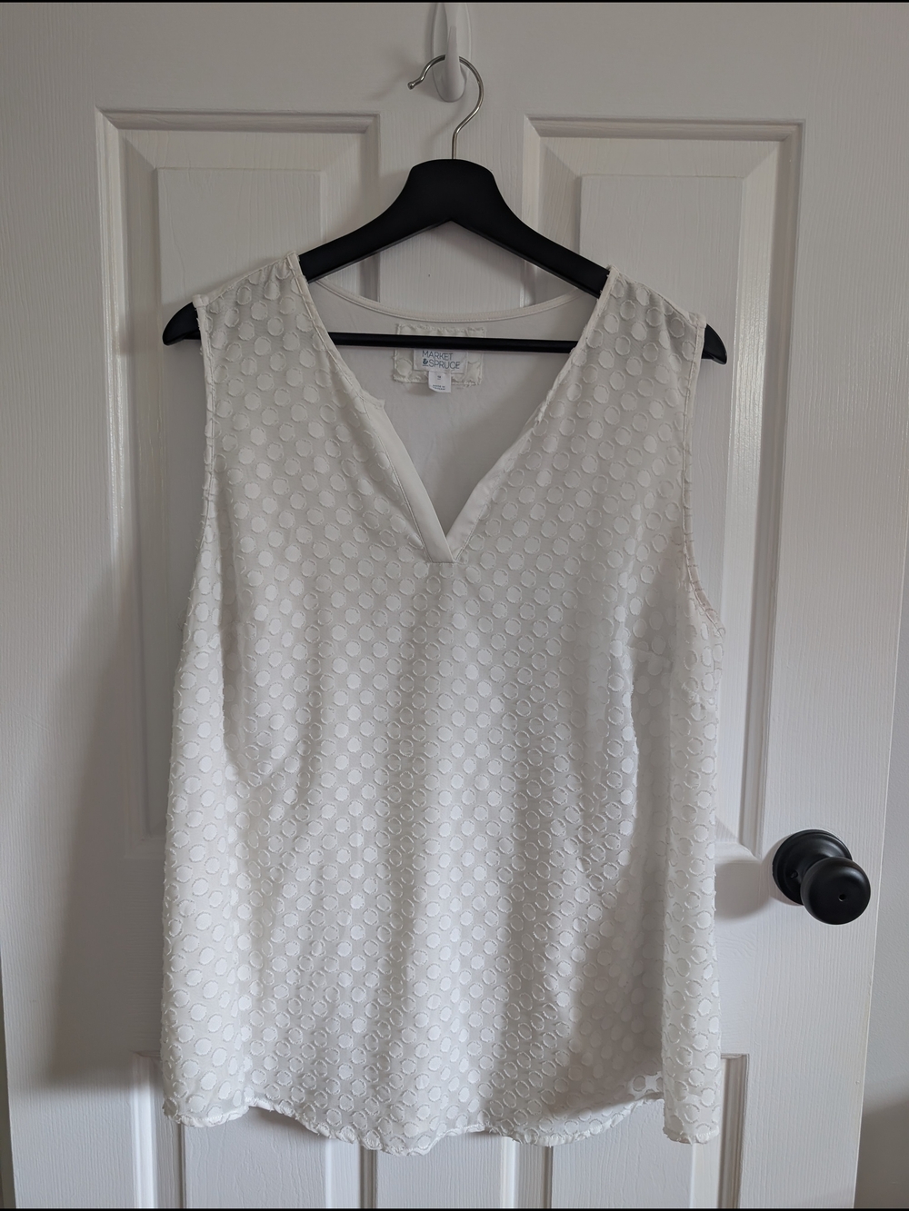 Market & Spruce Women's White Textured V-Neck Top Size 1X